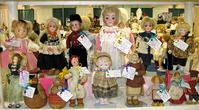 Thousands Of Dolls, Toys & Bears Arrive For Sturbridge Show