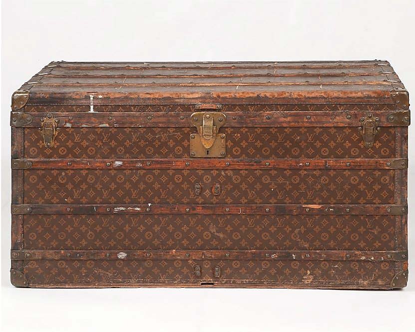 Sold at Auction: Louis Vuitton, Early 20th c. Louis Vuitton Monogram  Steamer Trunk