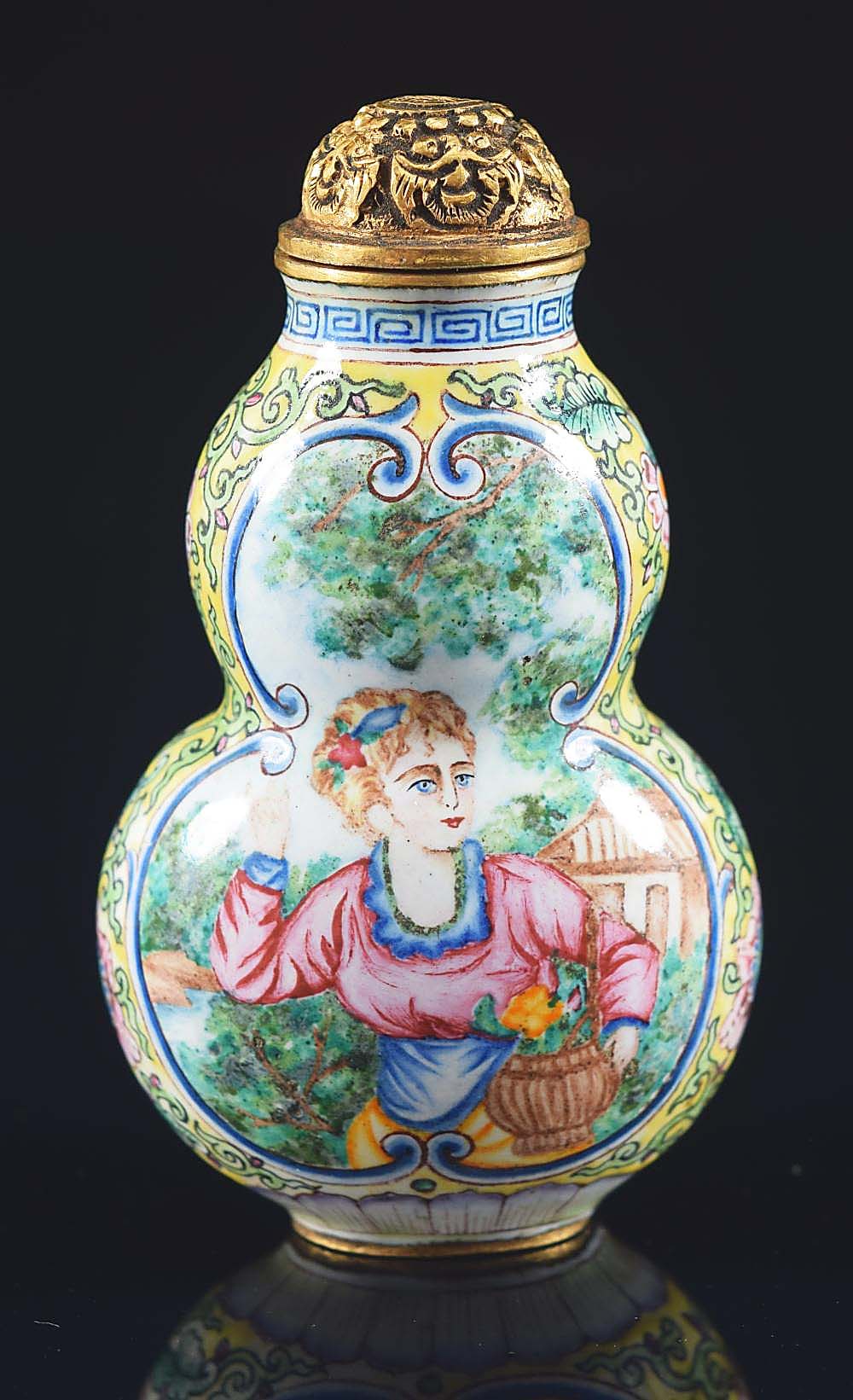 The Bistany Collection of Chinese Snuff Bottles - Tremont Auctions
