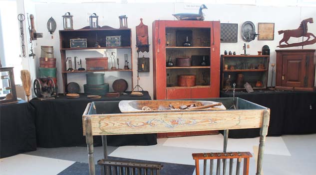 Country Antiques Show Livens Up Connecticut’s Quiet Corner