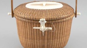 Nantucket Basket Purse Catches Attention At Eldred’s