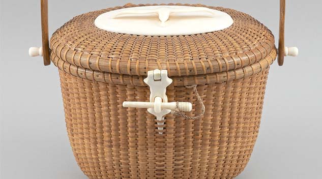 Nantucket Basket Purse Catches Attention At Eldred’s
